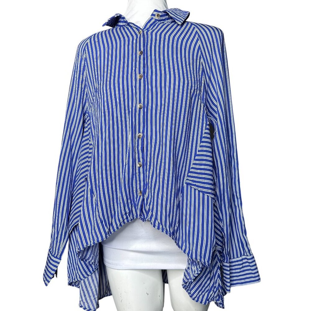 Everly Small blue white stripe button down top blouse